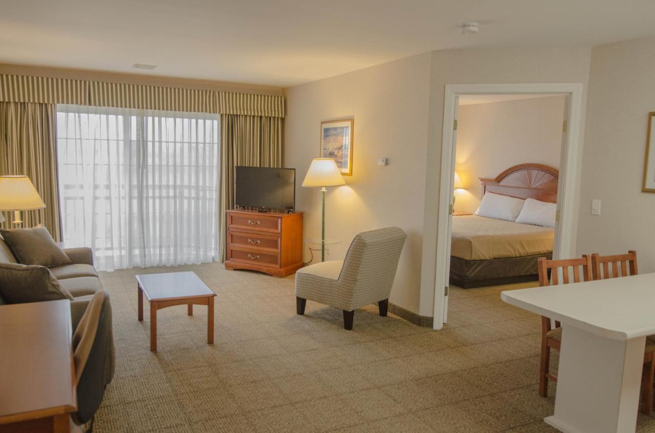 Smart Suites On The Hill South Burlington Εξωτερικό φωτογραφία